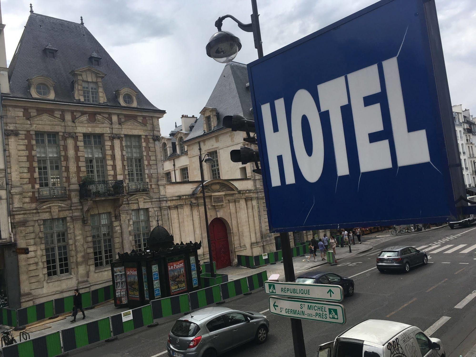 Hotel De La Herse D'Or Paris Exteriör bild